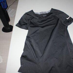 Black Nike Pro Top Size Medium